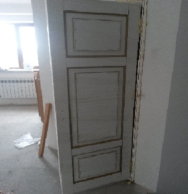 Резная дверь