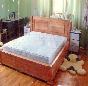 Кровать